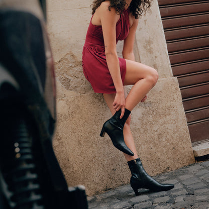 ANIKA BOOTS BLACK STELLA | Dolce Vita