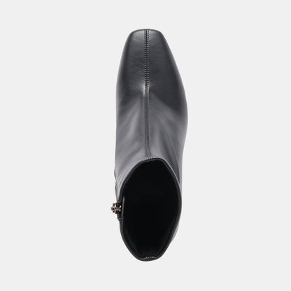 GLAMOR BOOTS BLACK STELLA | Dolce Vita