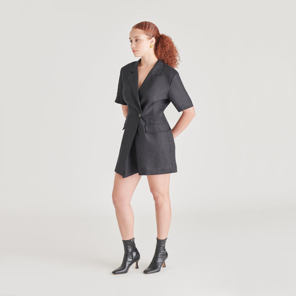 GLAMOR BOOTS BLACK STELLA | Dolce Vita