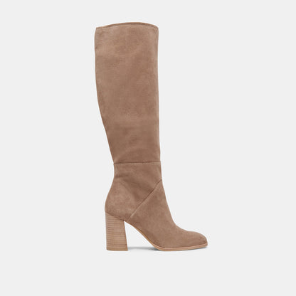 FYNN Boots Truffle Suede | Dolce Vita