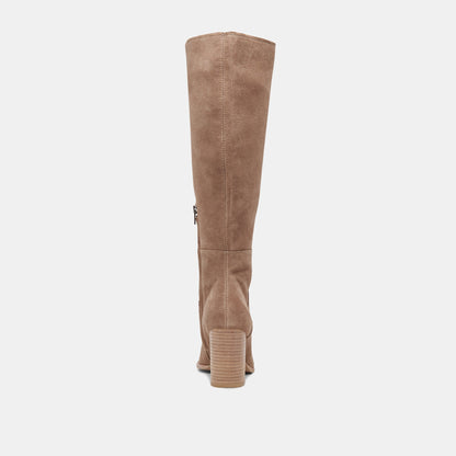 FYNN Boots Truffle Suede | Dolce Vita