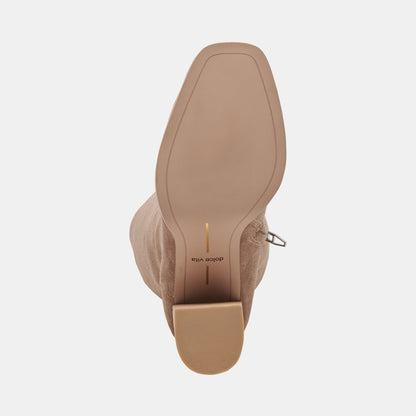 FYNN Boots Truffle Suede | Dolce Vita