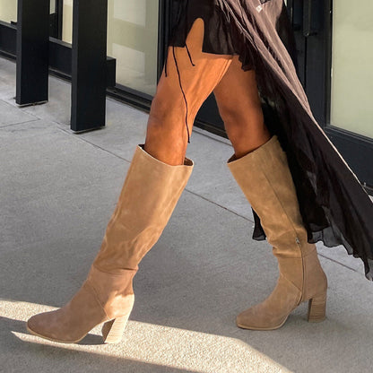 FYNN Boots Truffle Suede | Dolce Vita