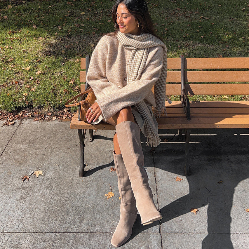 FYNN Boots Truffle Suede | Dolce Vita