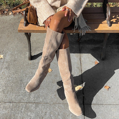 FYNN Boots Truffle Suede | Dolce Vita