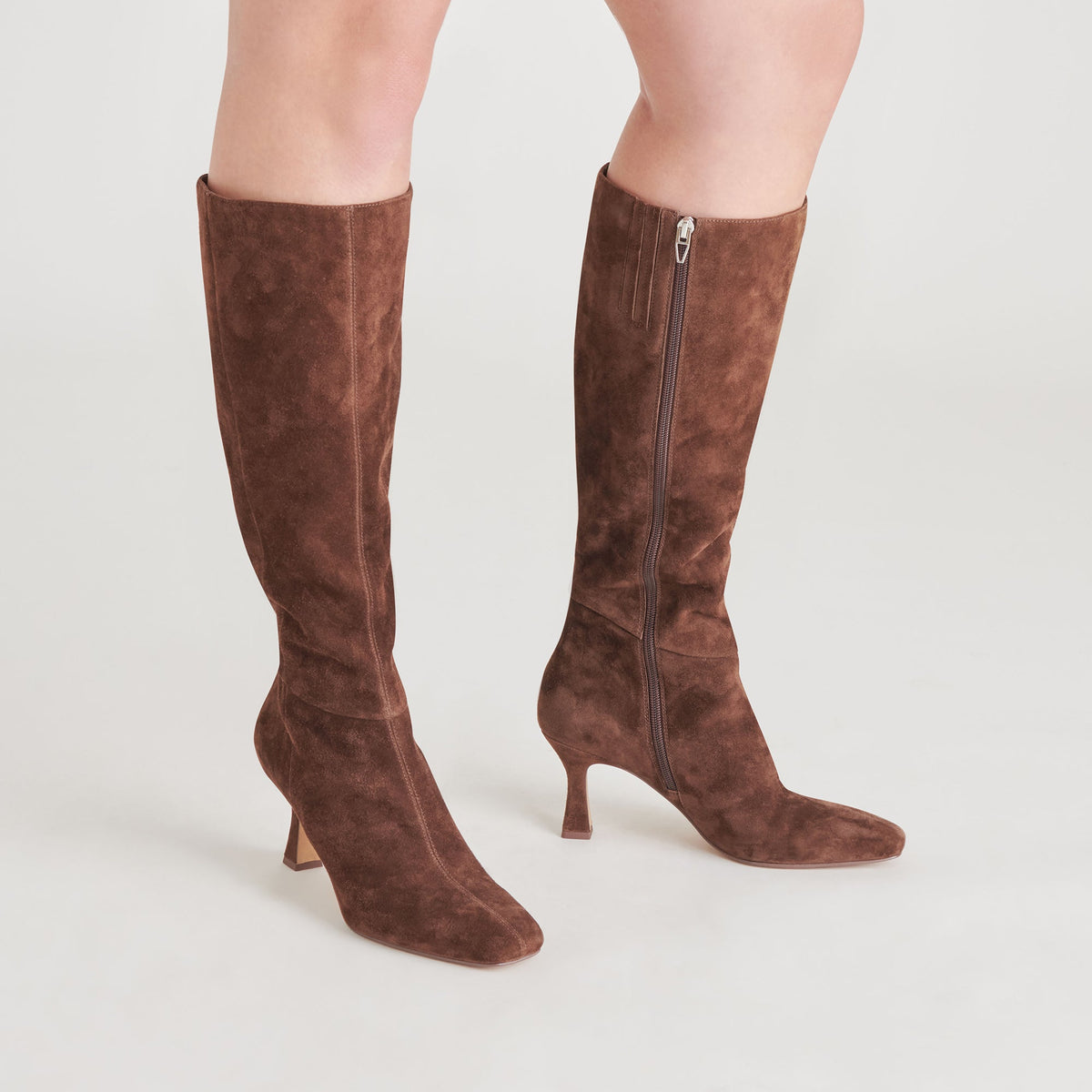 GYRA BOOTS DK BROWN SUEDE | Dolce Vita