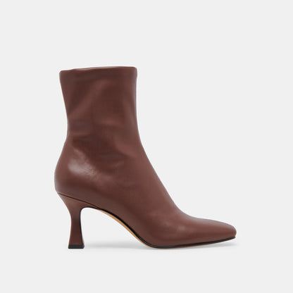 GLAMOR BOOTS CHOCOLATE STELLA | Dolce Vita