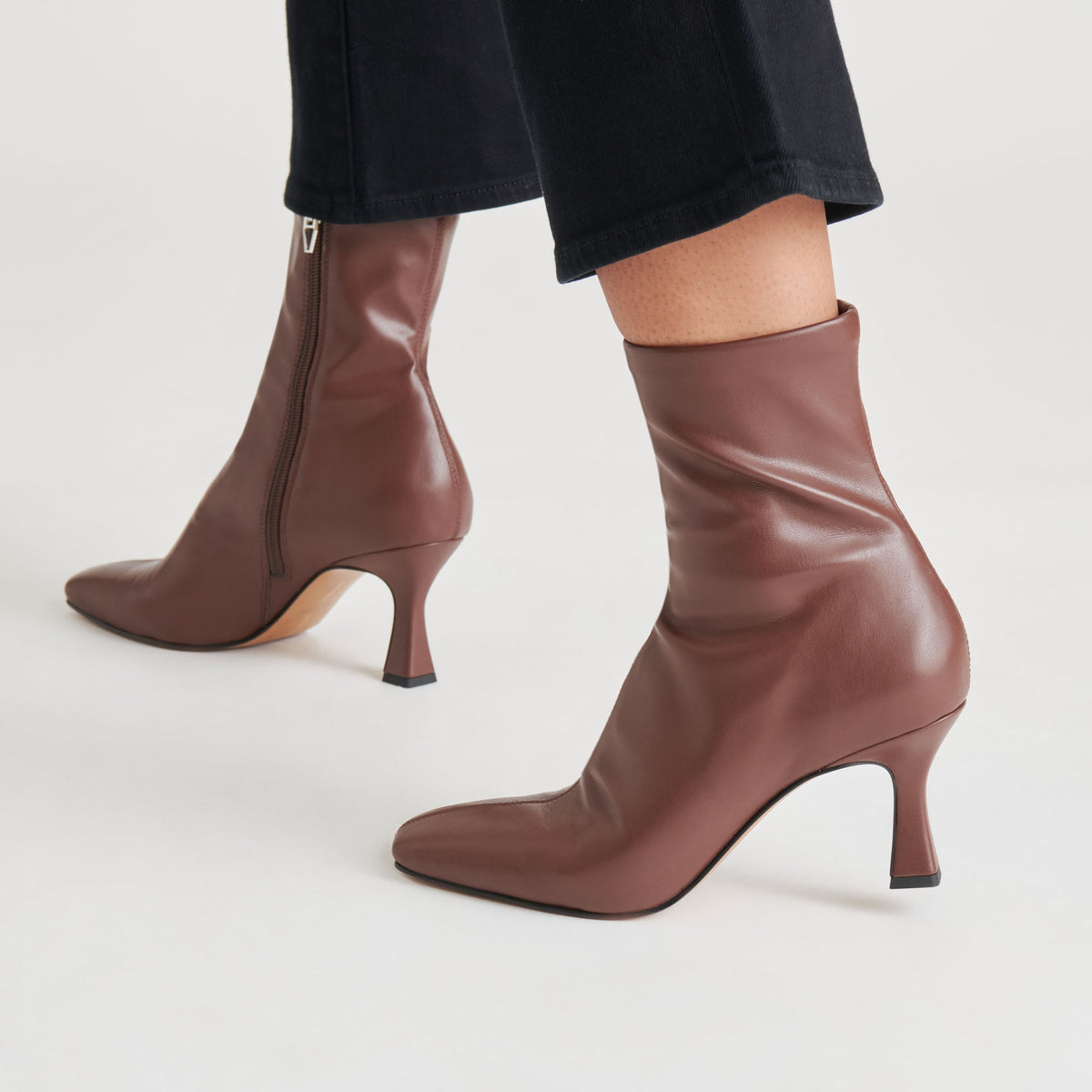 GLAMOR BOOTS CHOCOLATE STELLA | Dolce Vita