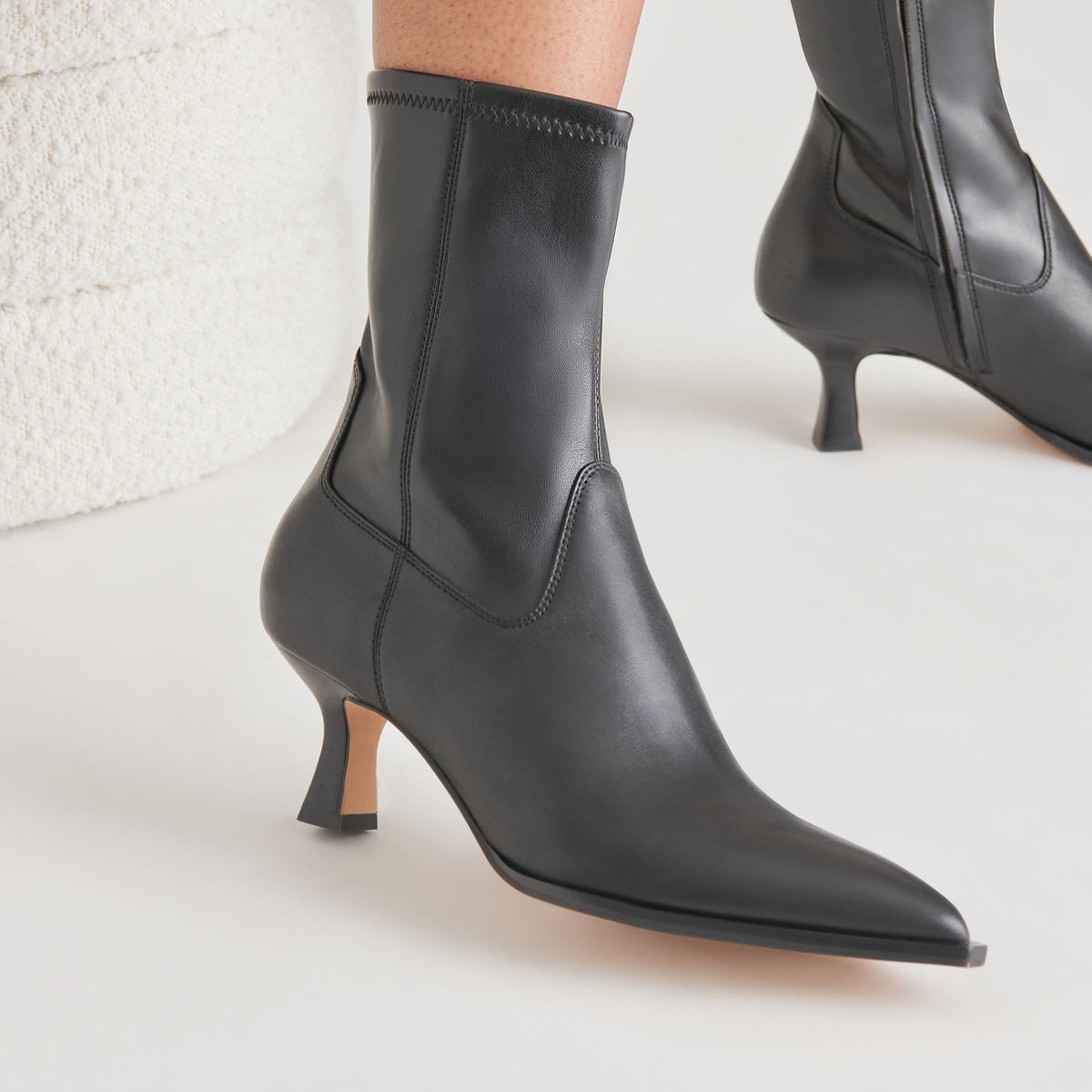 ARYA WIDE CALF BOOTS BLACK LEATHER | Dolce Vita