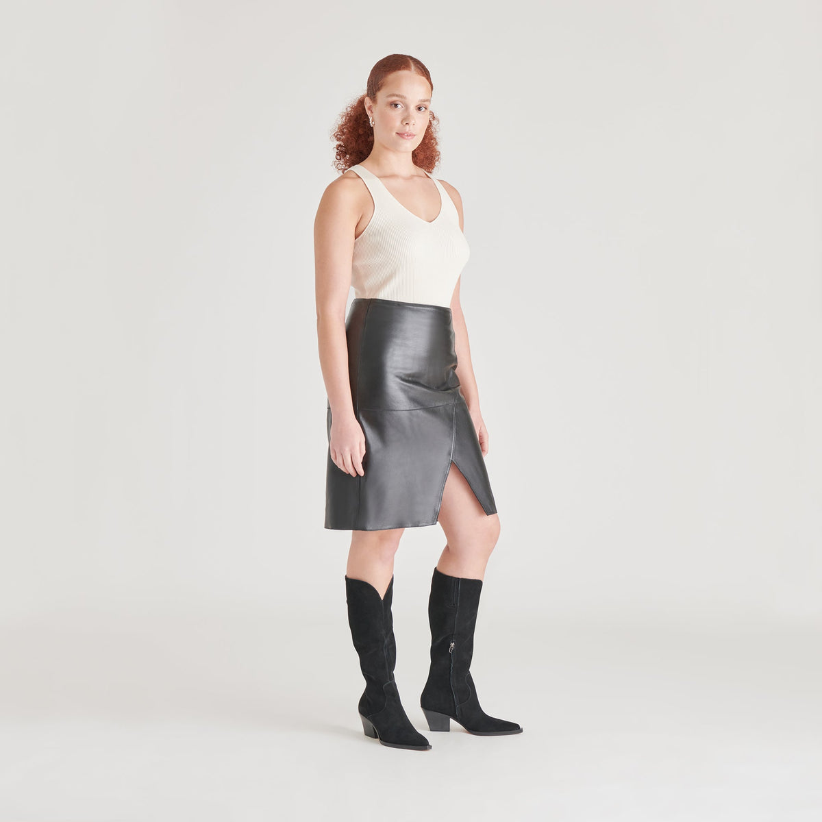 Raj Boots in Onyx Suede | Dolce Vita