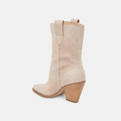JESSEY BOOTS DUNE SUEDE | Dolce Vita