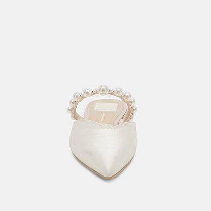 KANIKA PEARL FLATS VANILLA PEARLS | Dolce Vita