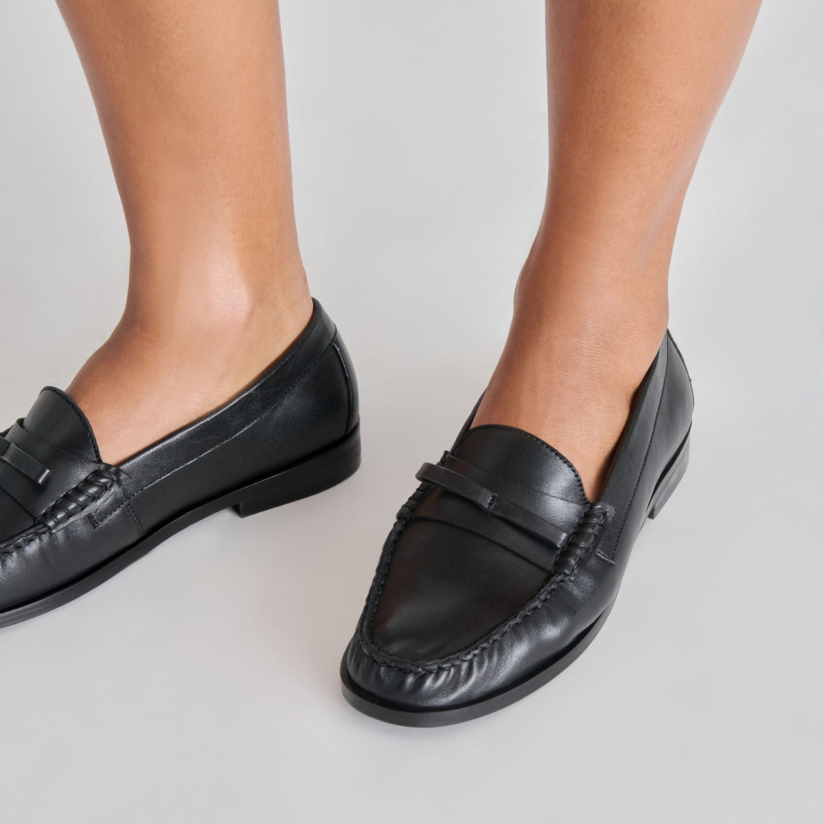 Barney Black Leather Loafers | Dolce Vita