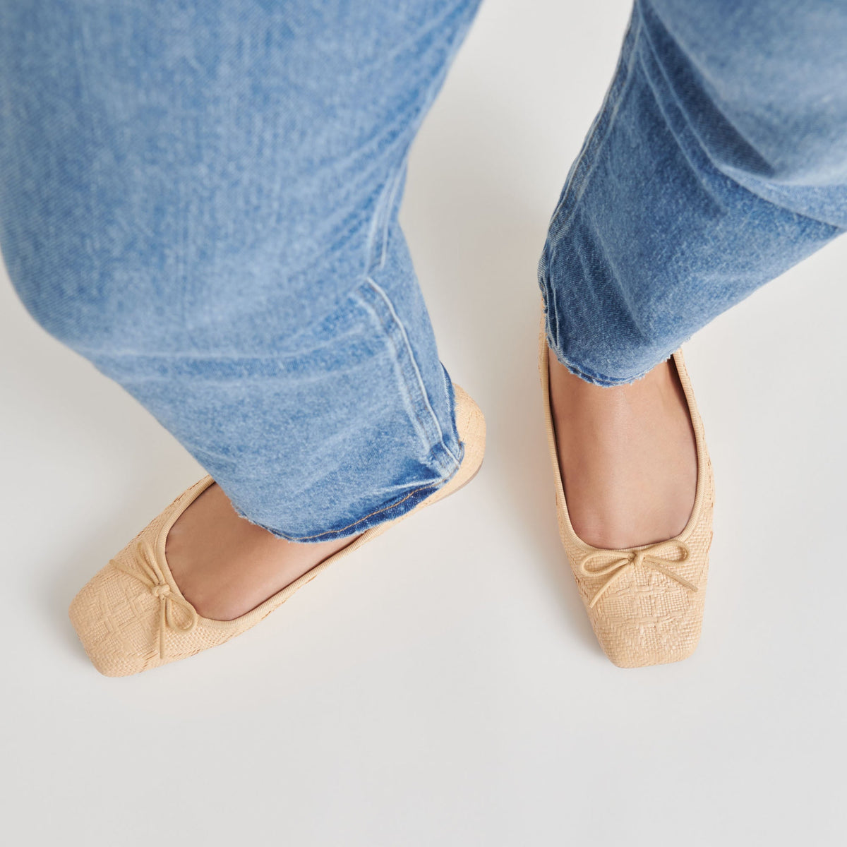 ANISA BALLET FLATS LT NATURAL WOVEN RAFFIA | Dolce Vita