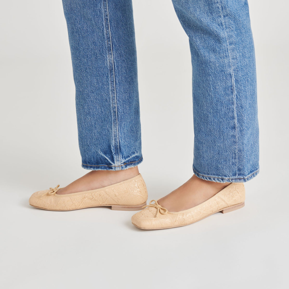 ANISA BALLET FLATS LT NATURAL WOVEN RAFFIA | Dolce Vita