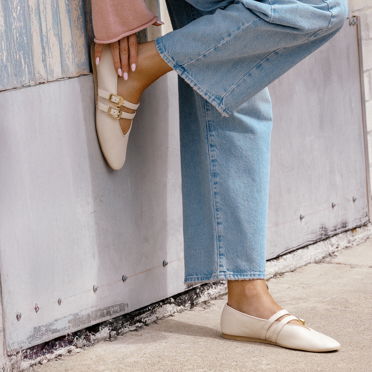BAYLEE BALLET FLATS IVORY LEATHER | Dolce Vita