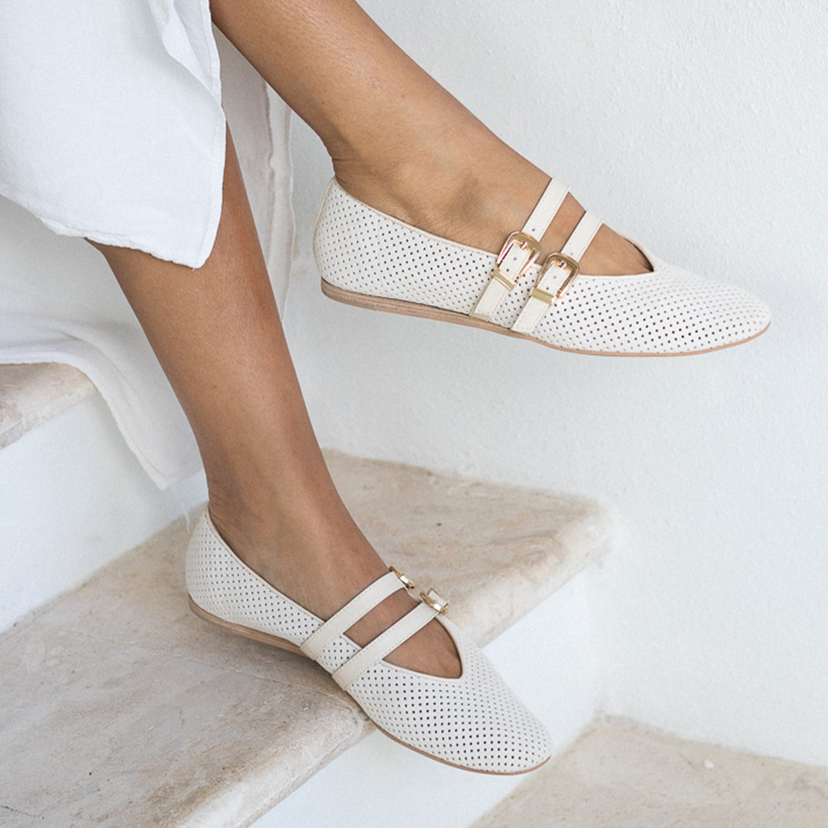 BAYLEE BALLET FLATS BONE PERFORATED SUEDE | Dolce Vita