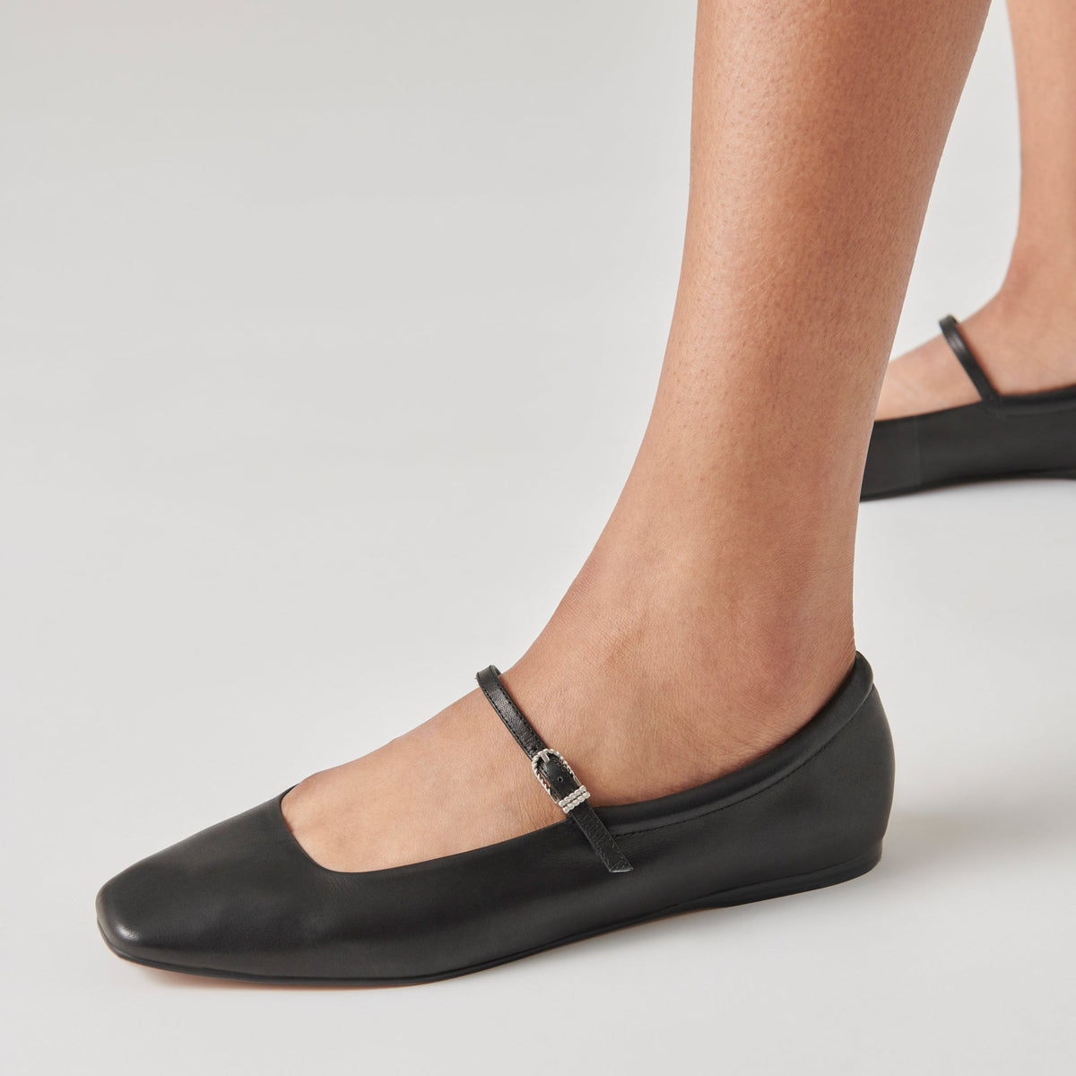Reyes Wide Ballet Flats Black Leather | Dolce Vita