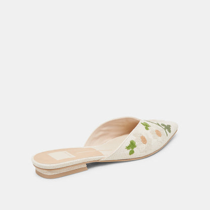 ELM FLATS WHITE FLORAL RAFFIA | Dolce Vita