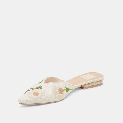 ELM FLATS WHITE FLORAL RAFFIA | Dolce Vita