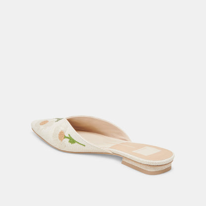 ELM FLATS WHITE FLORAL RAFFIA | Dolce Vita