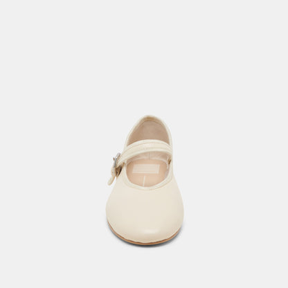 ROSLYN BALLET FLATS CREME LEATHER | Dolce Vita