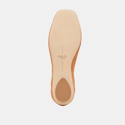 VINNIE BALLET FLATS AMBER SUEDE | Dolce Vita