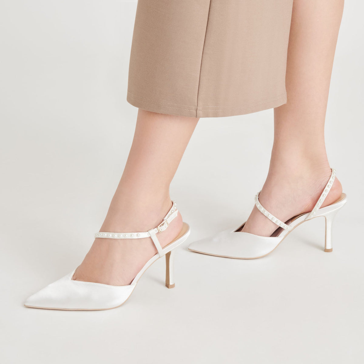 KAMRA PEARL HEELS TRUE WHITE SATIN | Dolce Vita