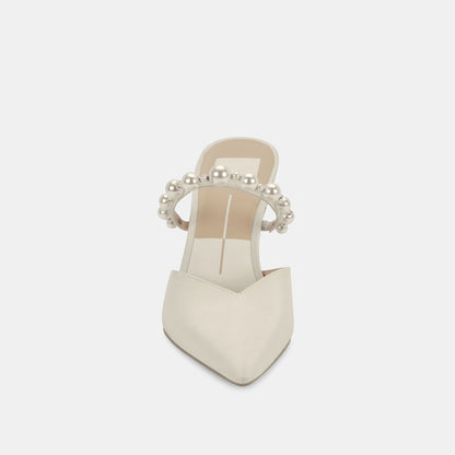 KANIKA Pearl Heels Vanilla Silk | Dolce Vita