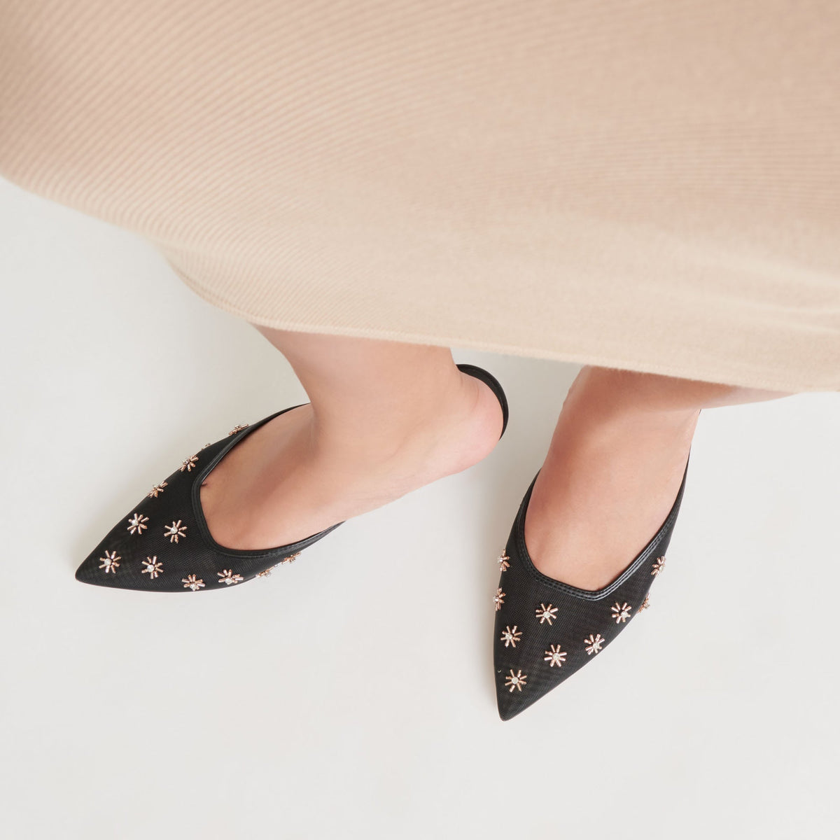CLARA HEELS BLACK MESH | Dolce Vita