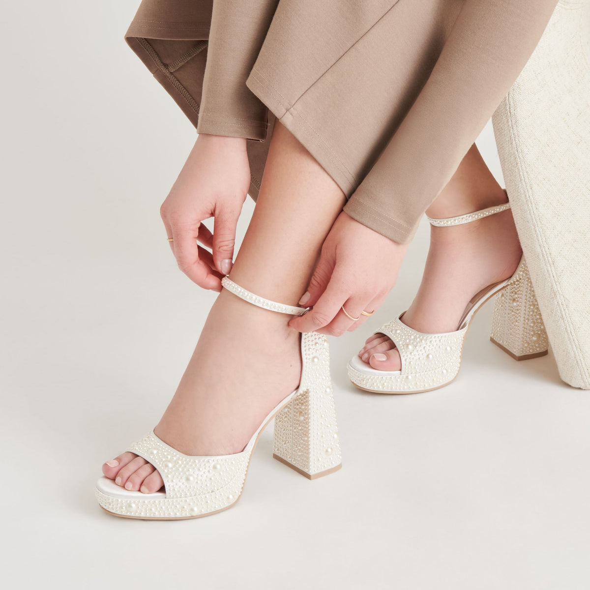 PANDRO PEARL HEELS TRUE WHITE SATIN | Dolce Vita