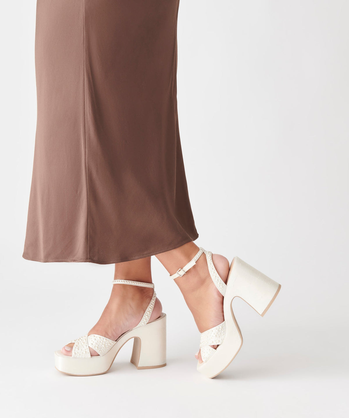 WESSI PEARL HEELS VANILLA PEARLS | Dolce Vita