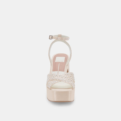 WESSI PEARL HEELS VANILLA PEARLS | Dolce Vita