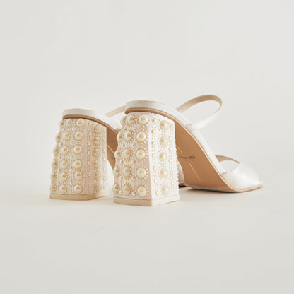 JEMMY PEARL HEELS VANILLA SILK | Dolce Vita