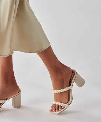 NOEL Heels Vanilla Pearls | Dolce Vita