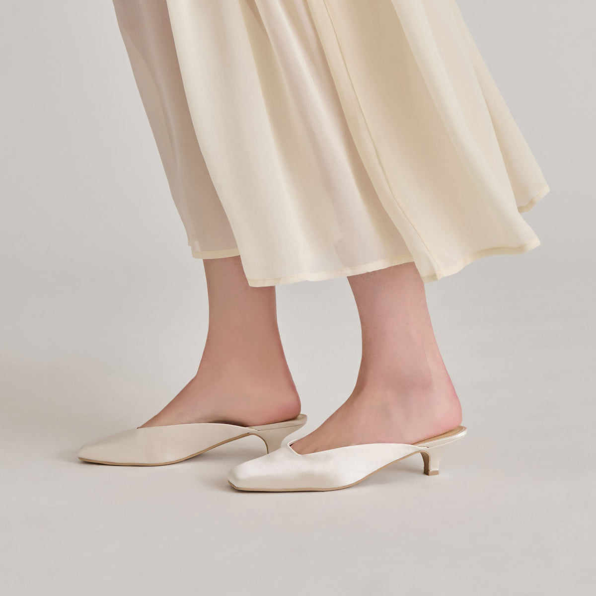 UMARA HEELS IVORY SATIN | Dolce Vita