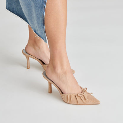 KAIRI HEELS CAMEL SUEDE | Dolce Vita