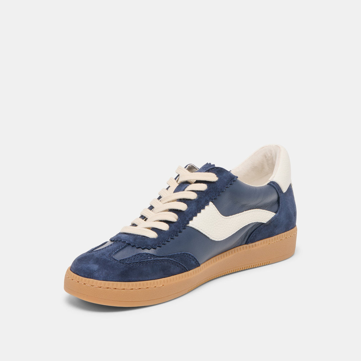 NOTICE SNEAKERS NAVY SUEDE | Dolce Vita