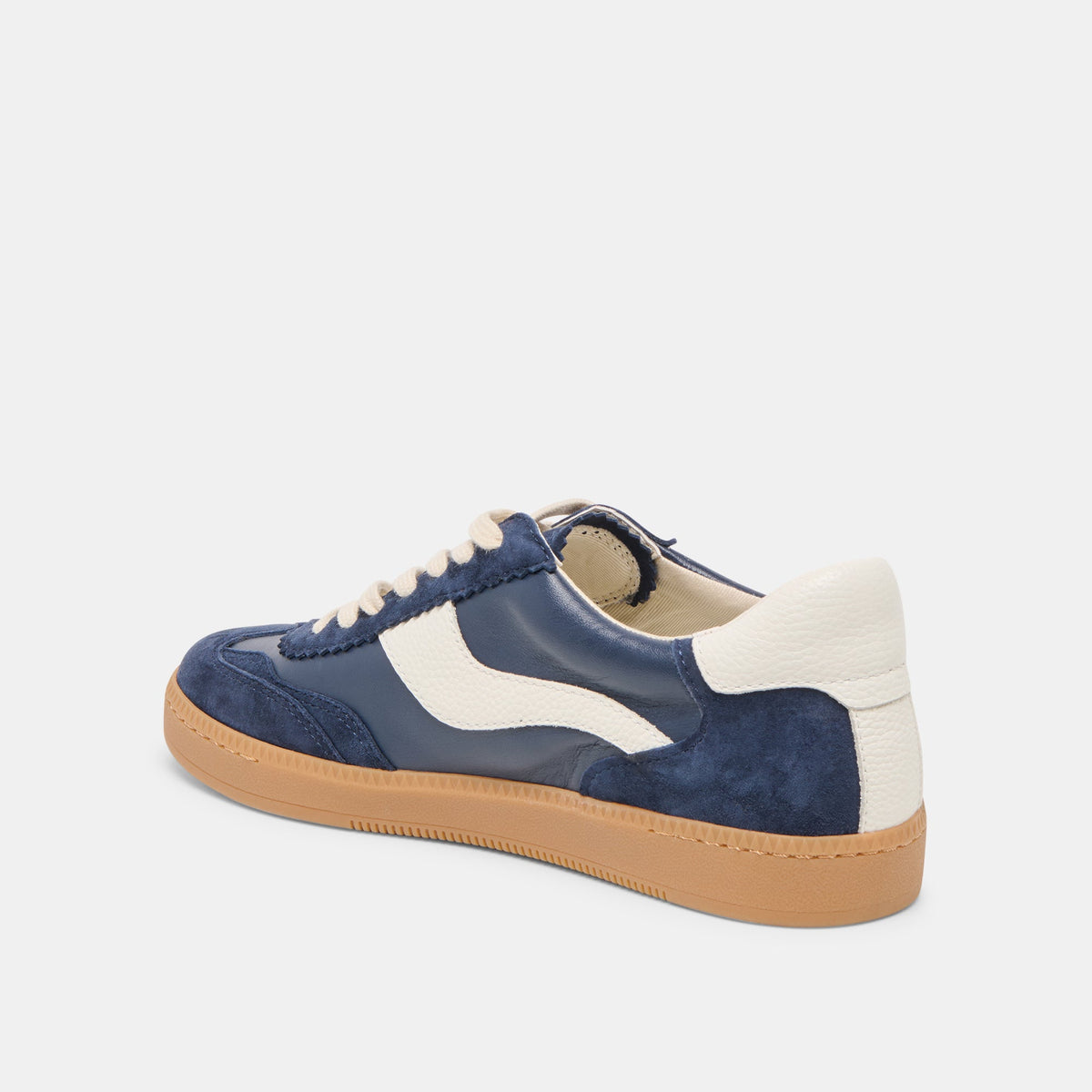 NOTICE SNEAKERS NAVY SUEDE | Dolce Vita