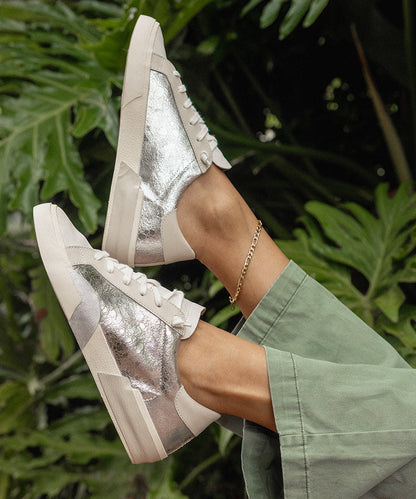 Zina Sneakers Chrome Distressed Leather | Dolce Vita