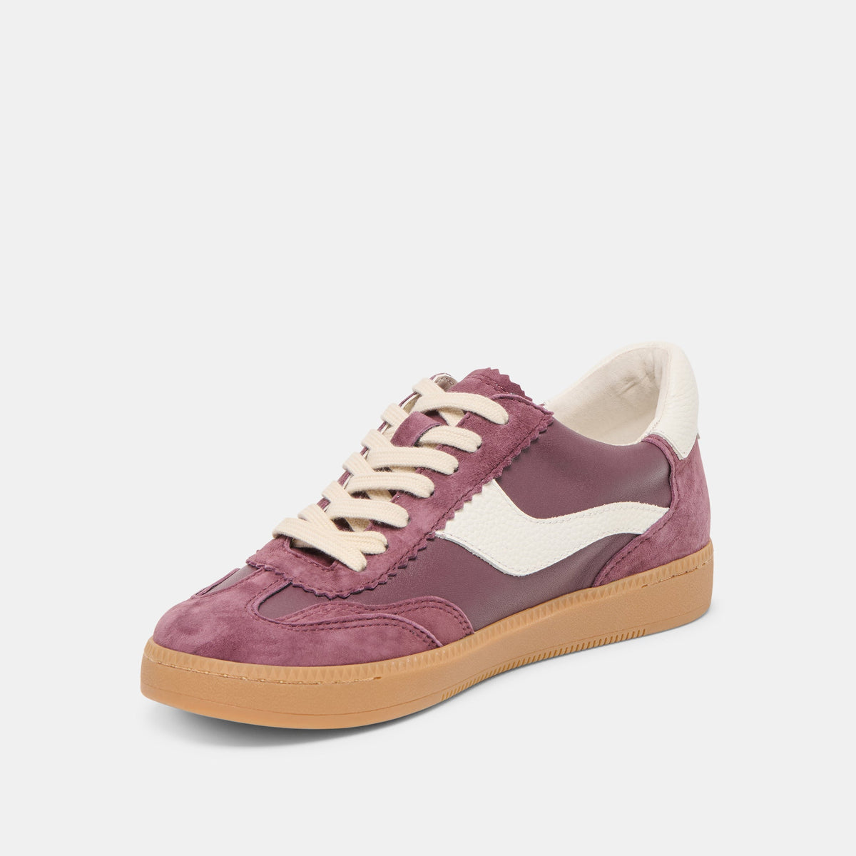 NOTICE SNEAKERS CRANBERRY SUEDE | Dolce Vita