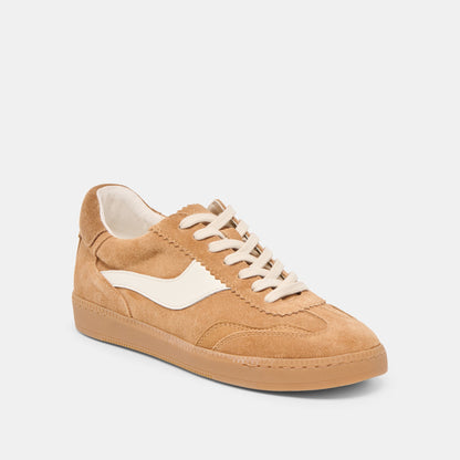 NOTICE SNEAKERS BROWN SUEDE | Dolce Vita
