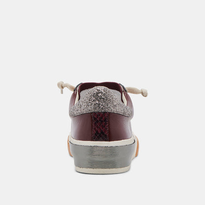 ZINA SNEAKERS BURGUNDY CRINKLE PATENT | Dolce Vita