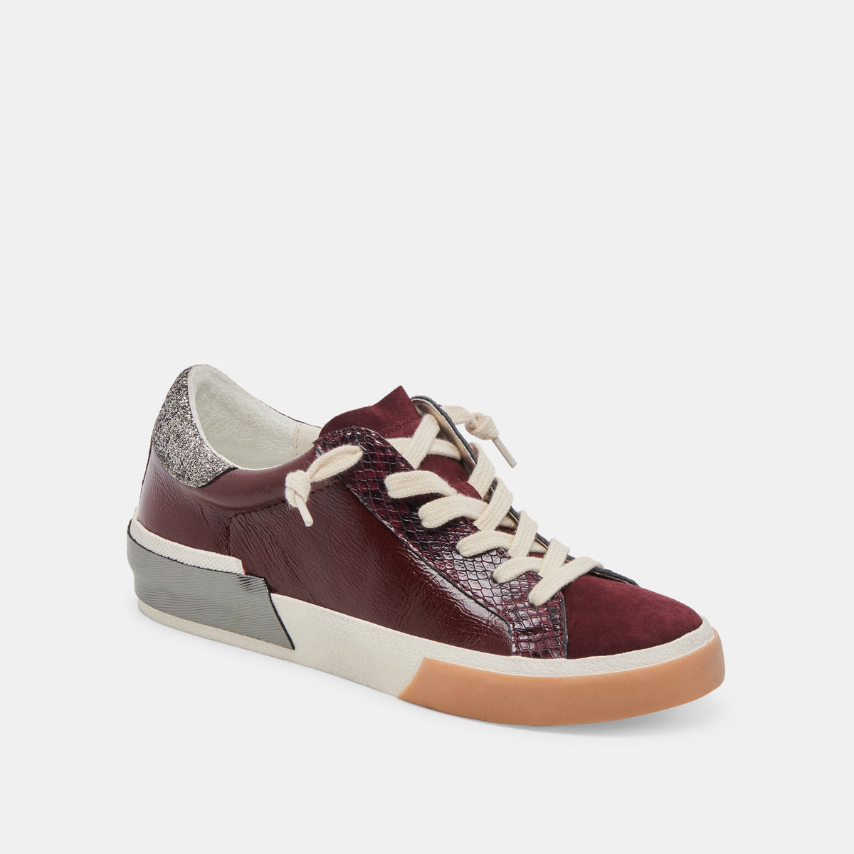 ZINA SNEAKERS BURGUNDY CRINKLE PATENT | Dolce Vita