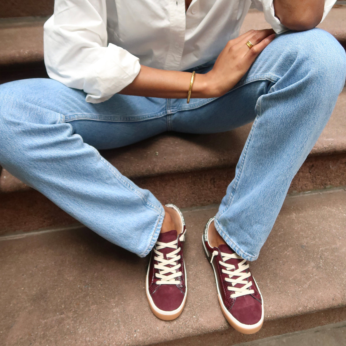 ZINA SNEAKERS BURGUNDY CRINKLE PATENT | Dolce Vita
