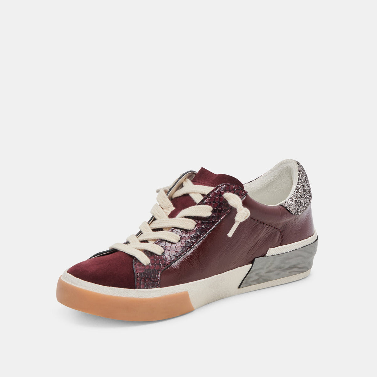 ZINA SNEAKERS BURGUNDY CRINKLE PATENT | Dolce Vita
