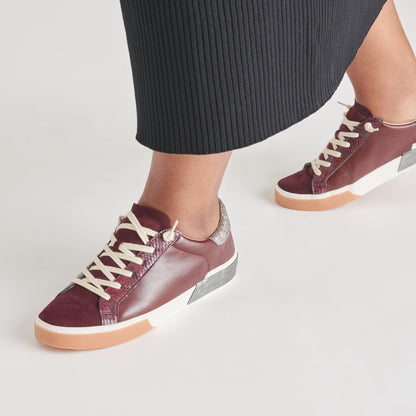 ZINA SNEAKERS BURGUNDY CRINKLE PATENT | Dolce Vita