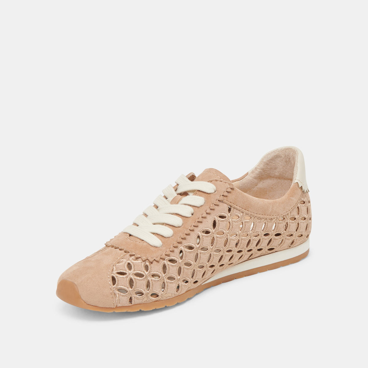 DANIE EYELET PERF SNEAKERS CAMEL SUEDE | Dolce Vita