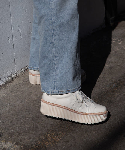 TIGER SNEAKERS WHITE LEATHER | Dolce Vita