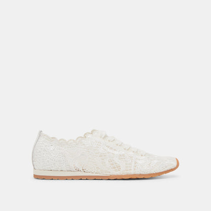 DAYANA SNEAKERS TRUE WHITE LACE | Dolce Vita